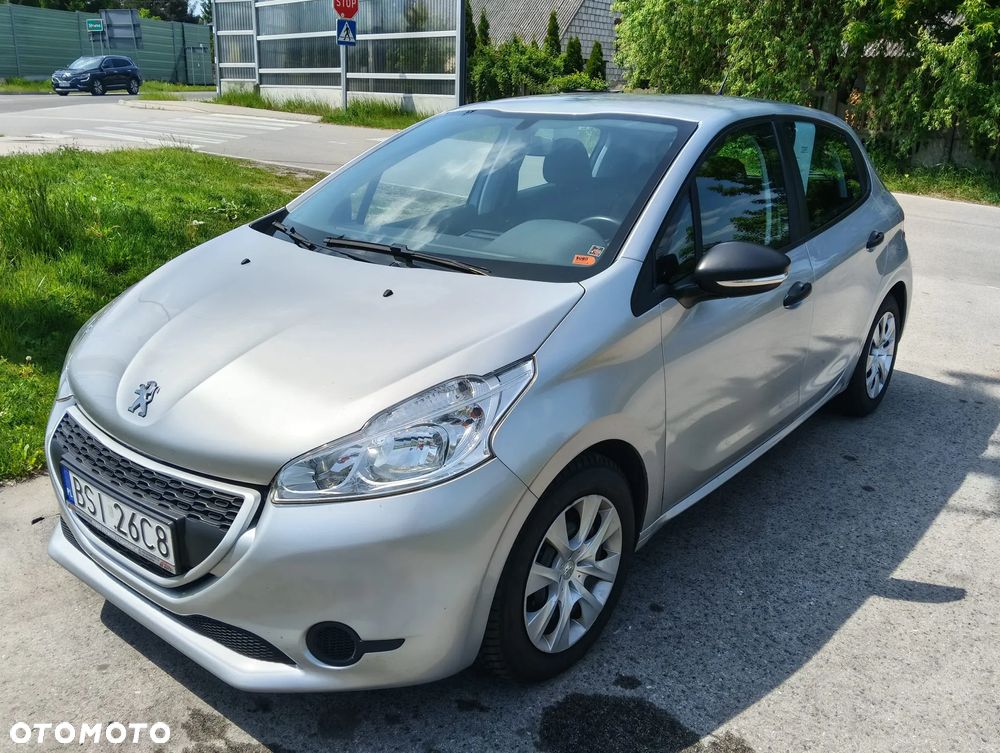 Peugeot 208 - 3