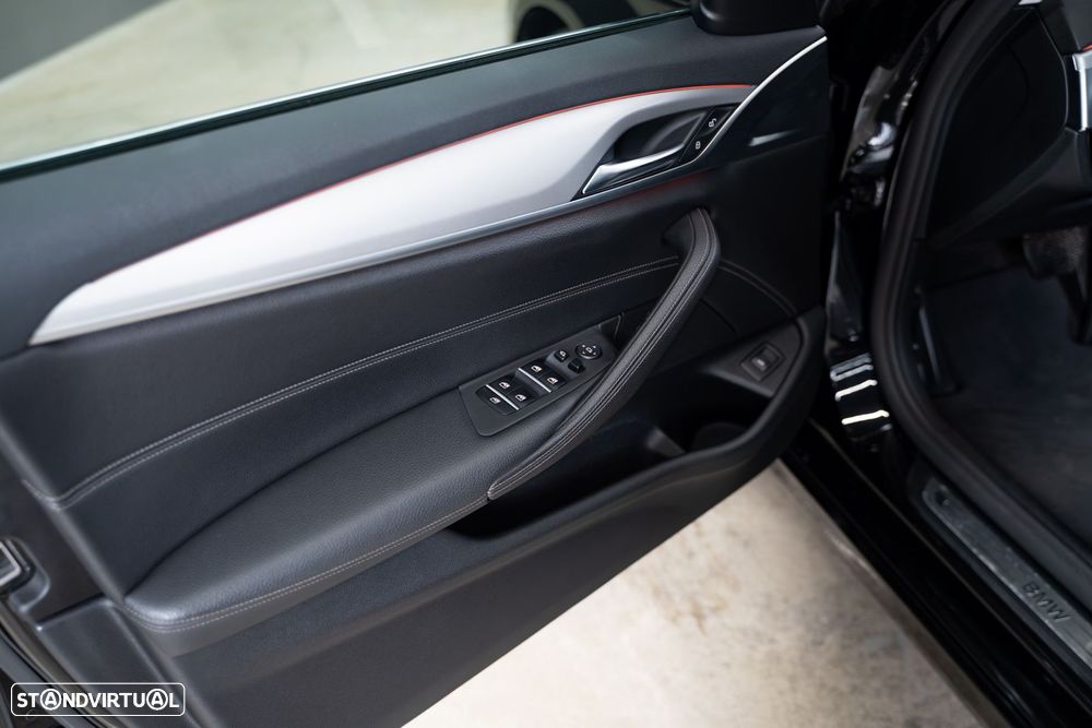 BMW 520 d Pack M Auto - 19