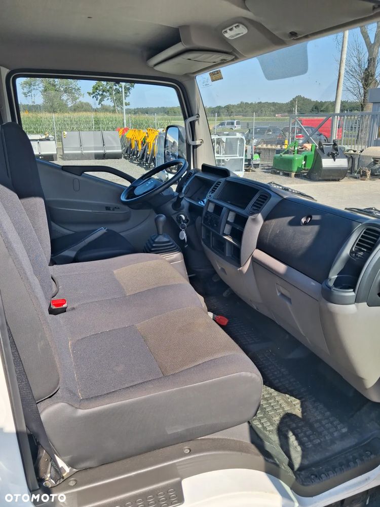 Nissan NT 400 35.13 - 7