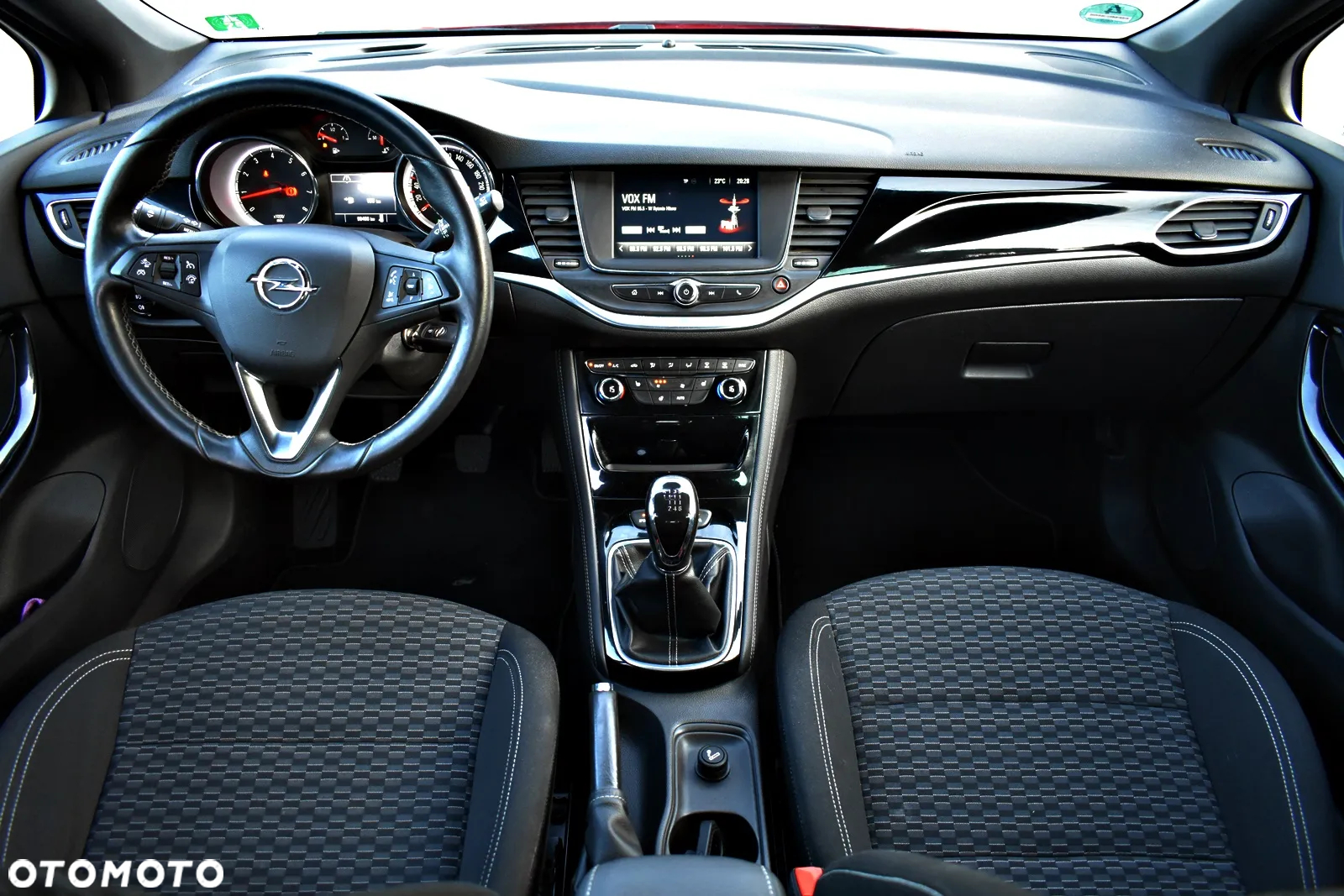 Opel Astra V 1.4 T Enjoy S&S - 17