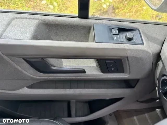 Volkswagen Crafter - 13