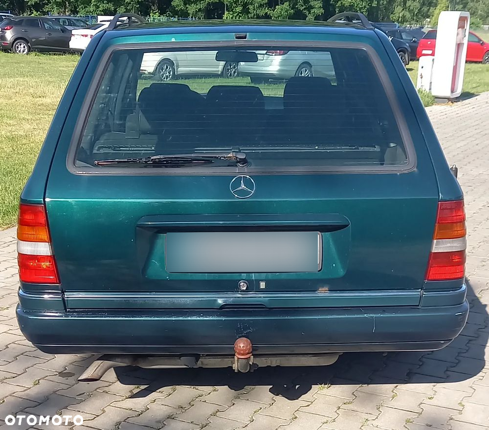 Mercedes-Benz Klasa E - 2