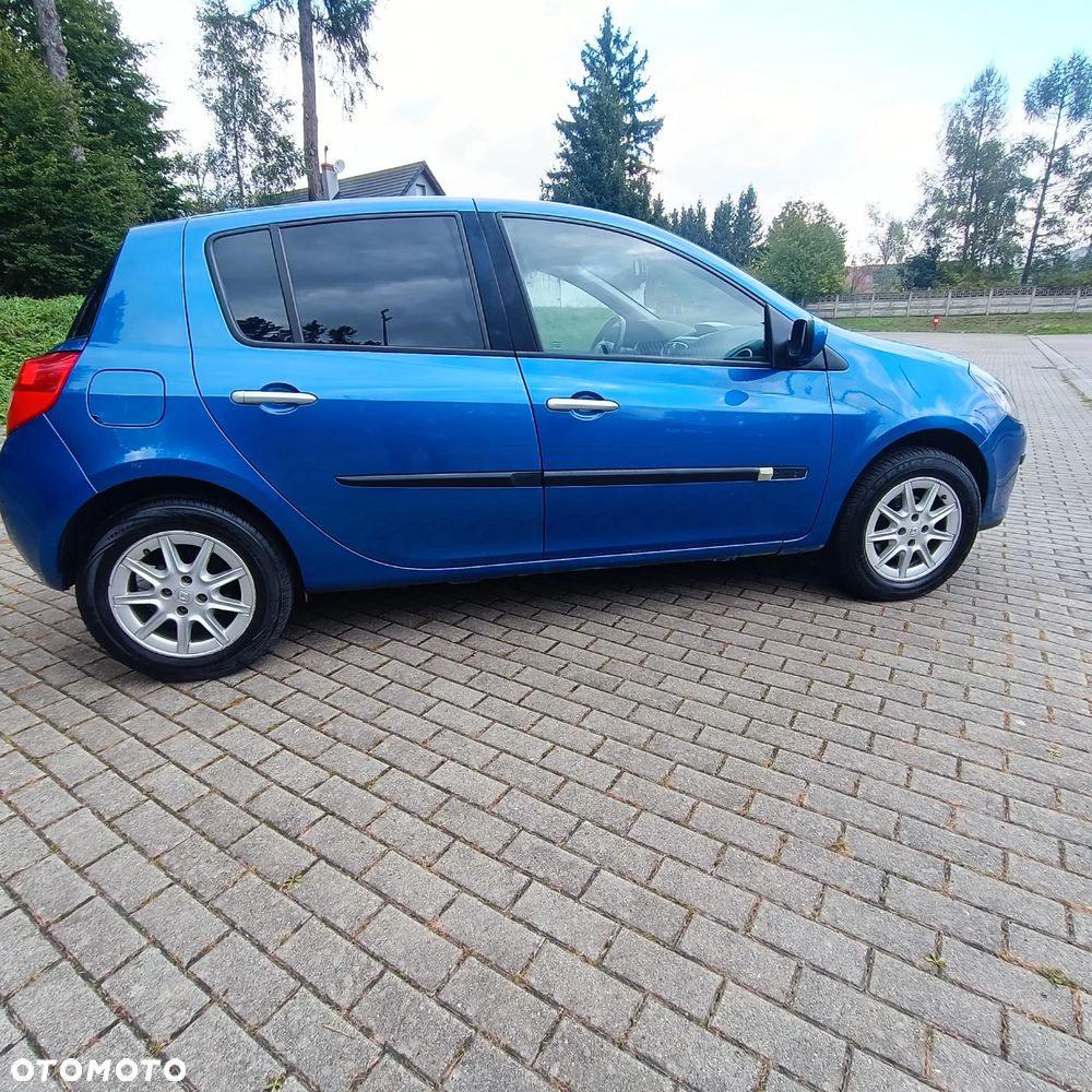 Renault Clio 1.6 16V Exception - 13