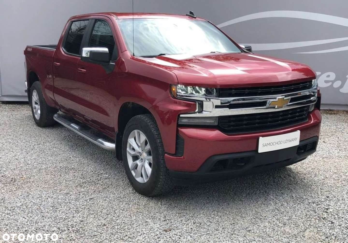 Chevrolet Silverado - 3