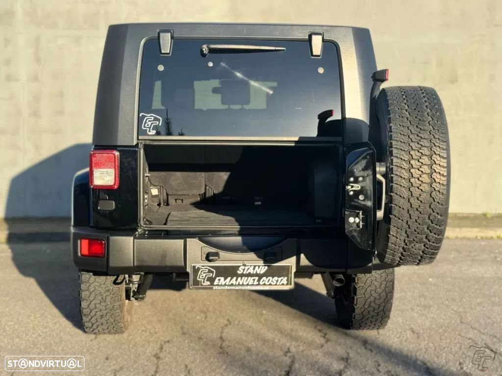 Jeep Wrangler Unlimited 2.8 CRD DPF Auto Sahara - 5