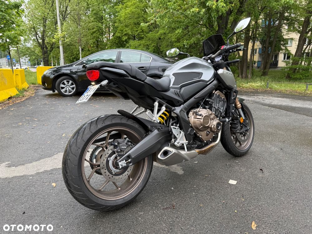 Honda CB - 3
