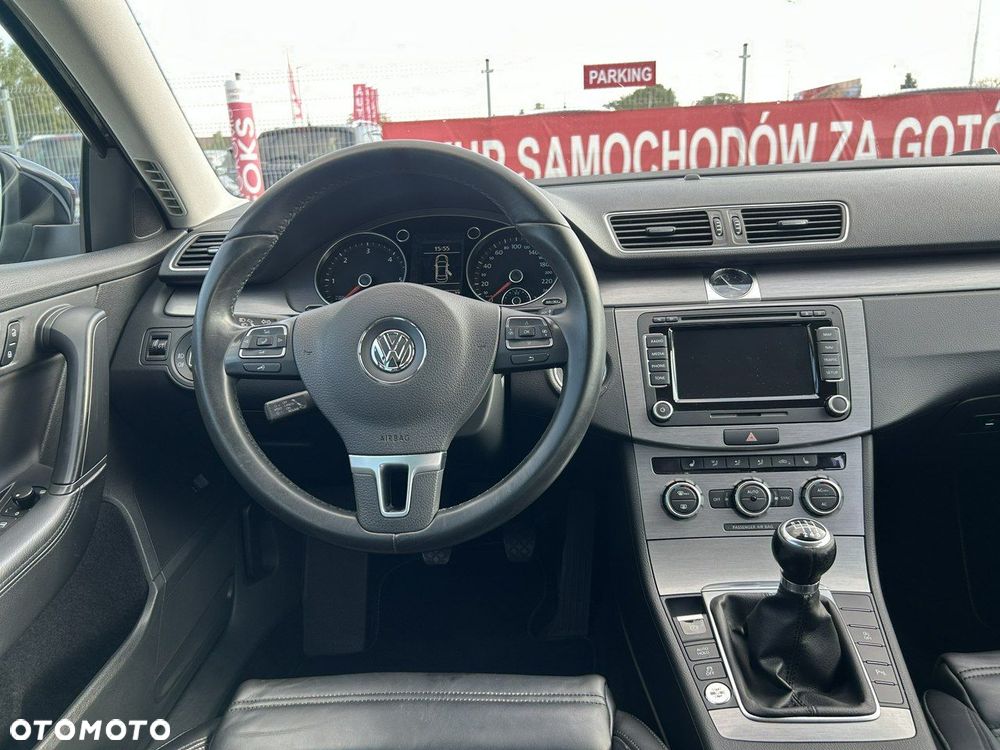 Volkswagen Passat 2.0 TDI Highline - 20