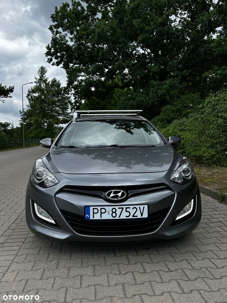 Hyundai i30 i30cw 1.4 CRDi Advantage - 4