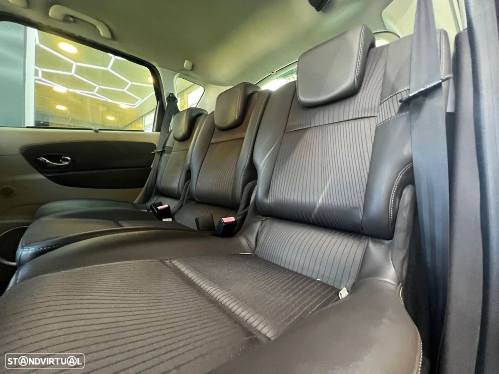 Renault Scénic 1.5 dCi Dynamique S - 13