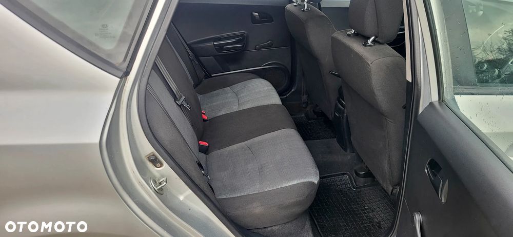 Kia Ceed Cee'd 1.6 Comfort - 16