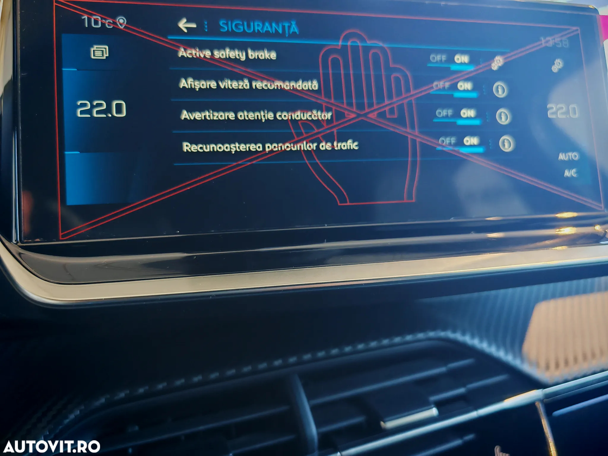 Peugeot 208 1.2 L PureTech STT EAT8 GT - 26