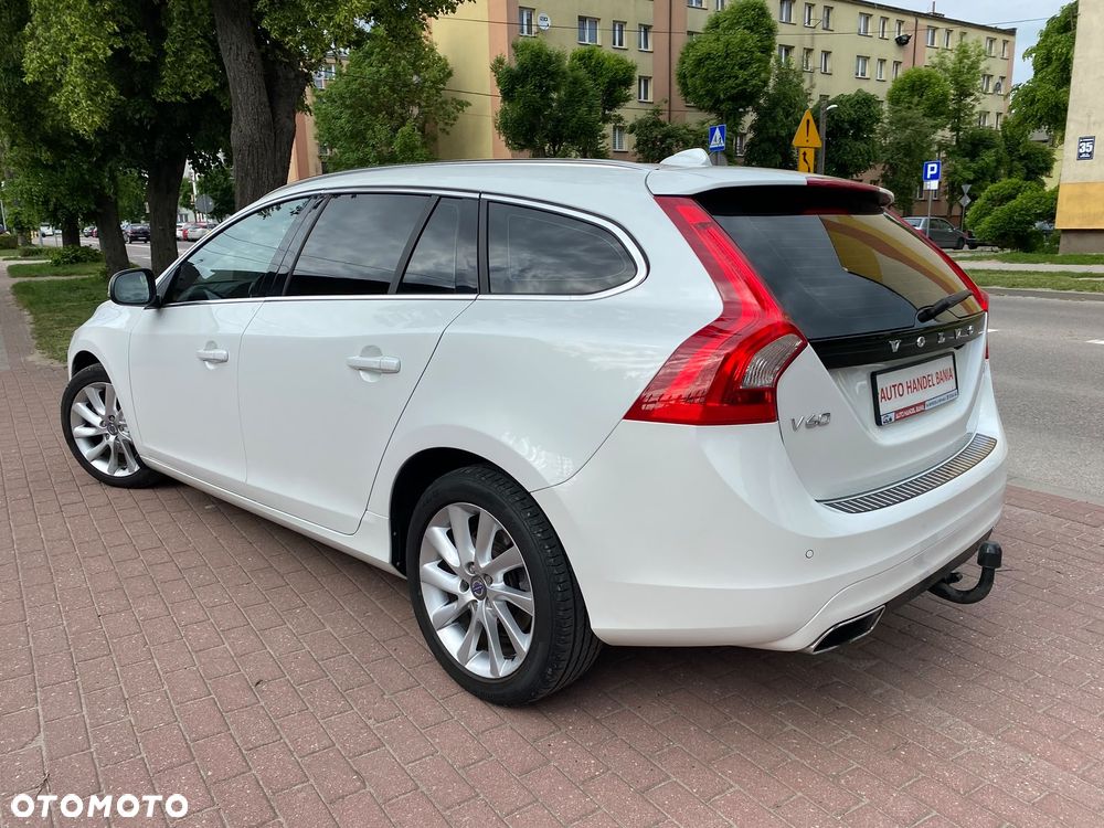 Volvo V60 D4 Momentum - 21