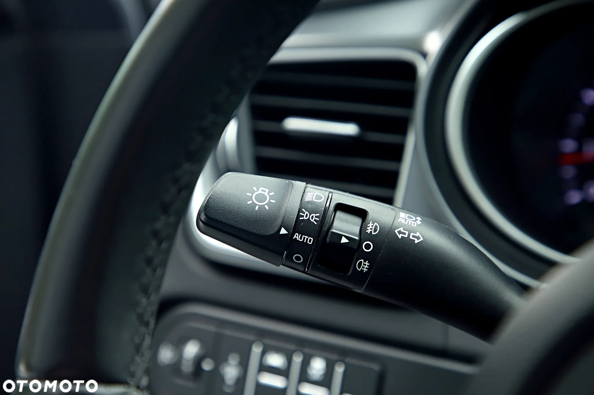 Kia Ceed 1.5 T-GDI M DCT - 33