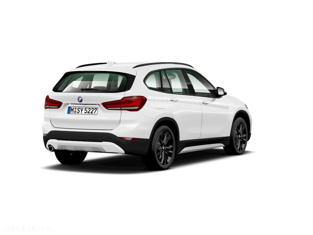 BMW X1 sDrive18i xLine sport - 4