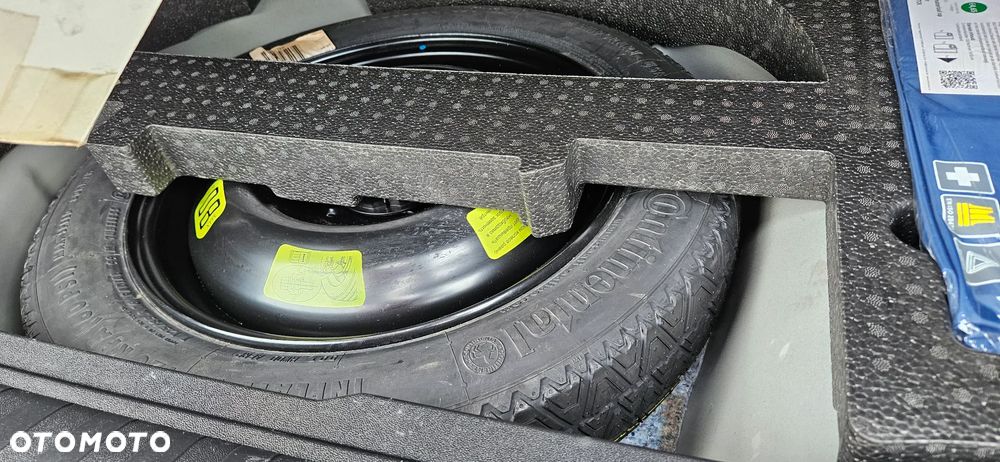 Peugeot 2008 1.6 BlueHDi Allure - 17