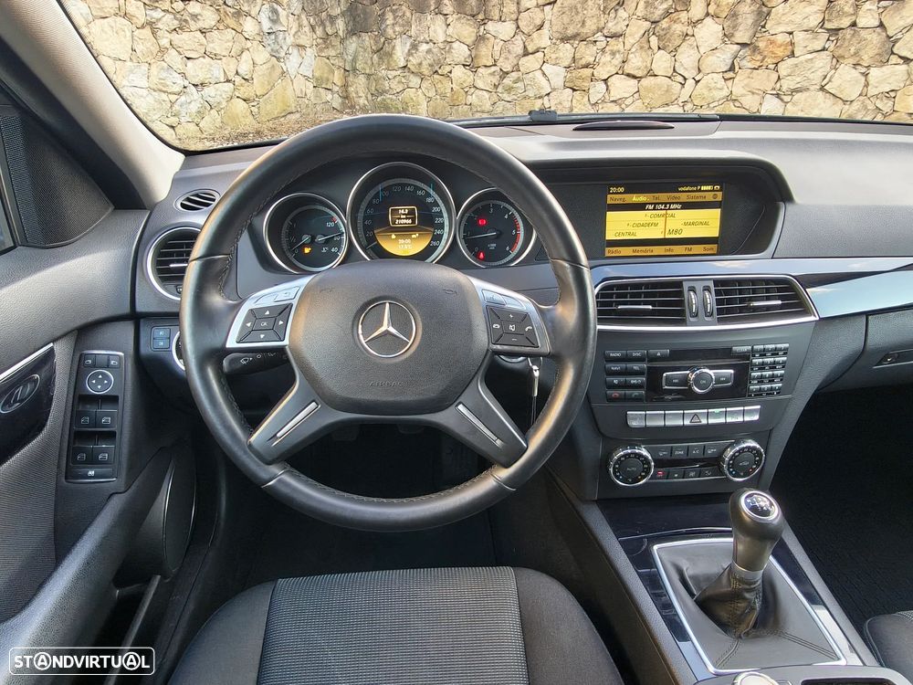 Mercedes-Benz C 220 Station CDI Avantgarde Edition - 24