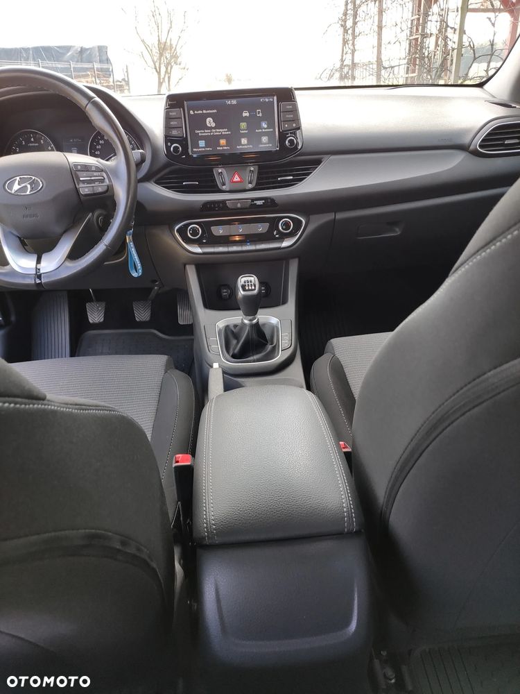 Hyundai i30 1.0 T-GDI Classic + - 16