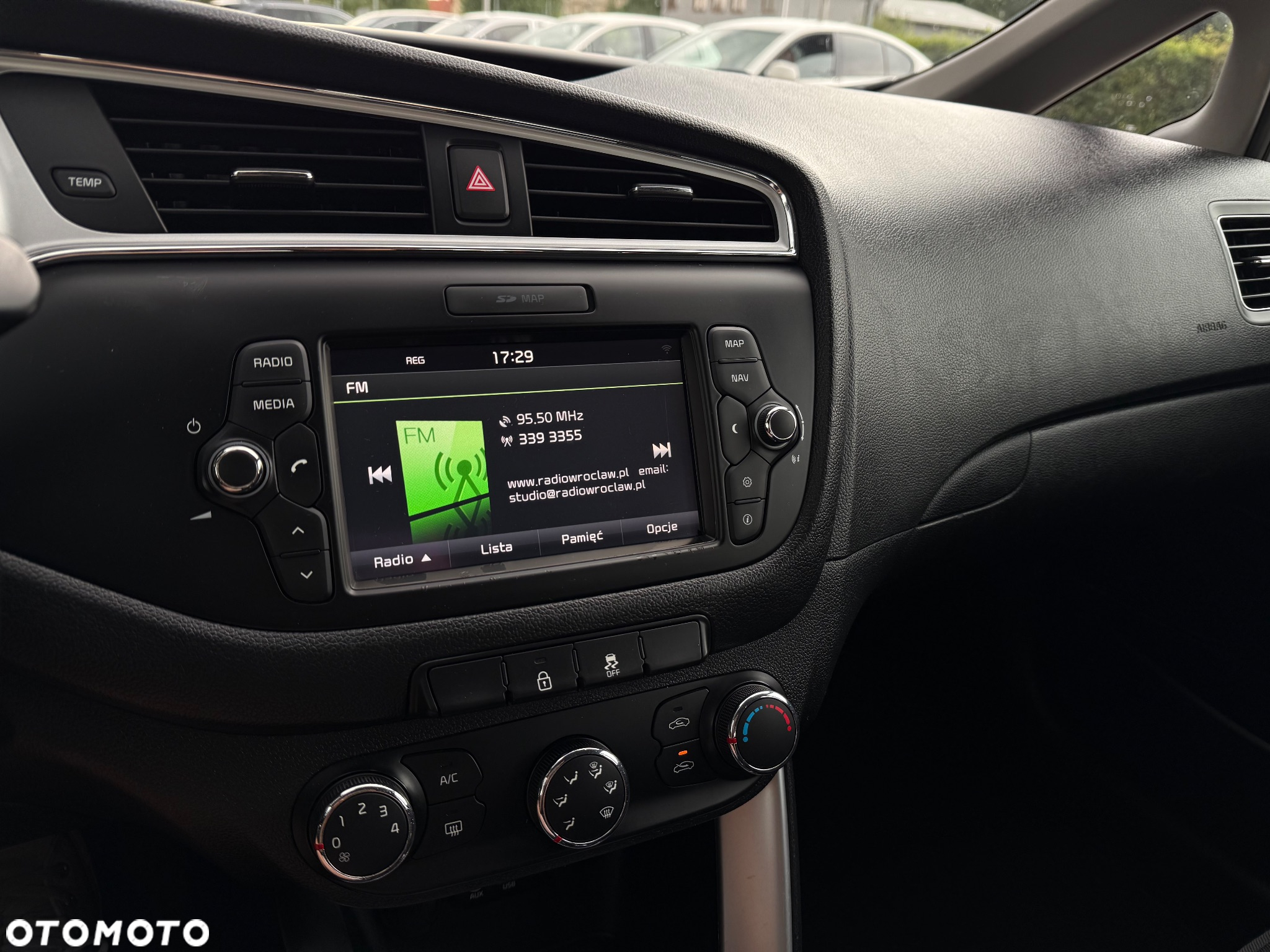 Kia Ceed 1.6 GDI Dream-Team Edition - 25