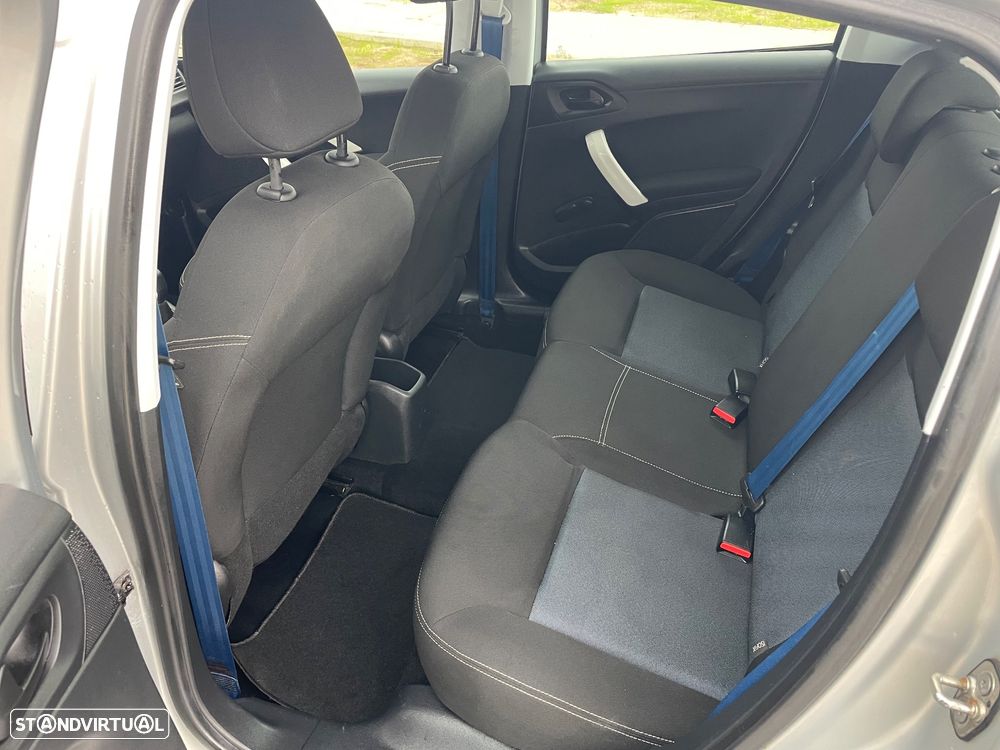 Peugeot 208 1.2 PureTech Access - 8