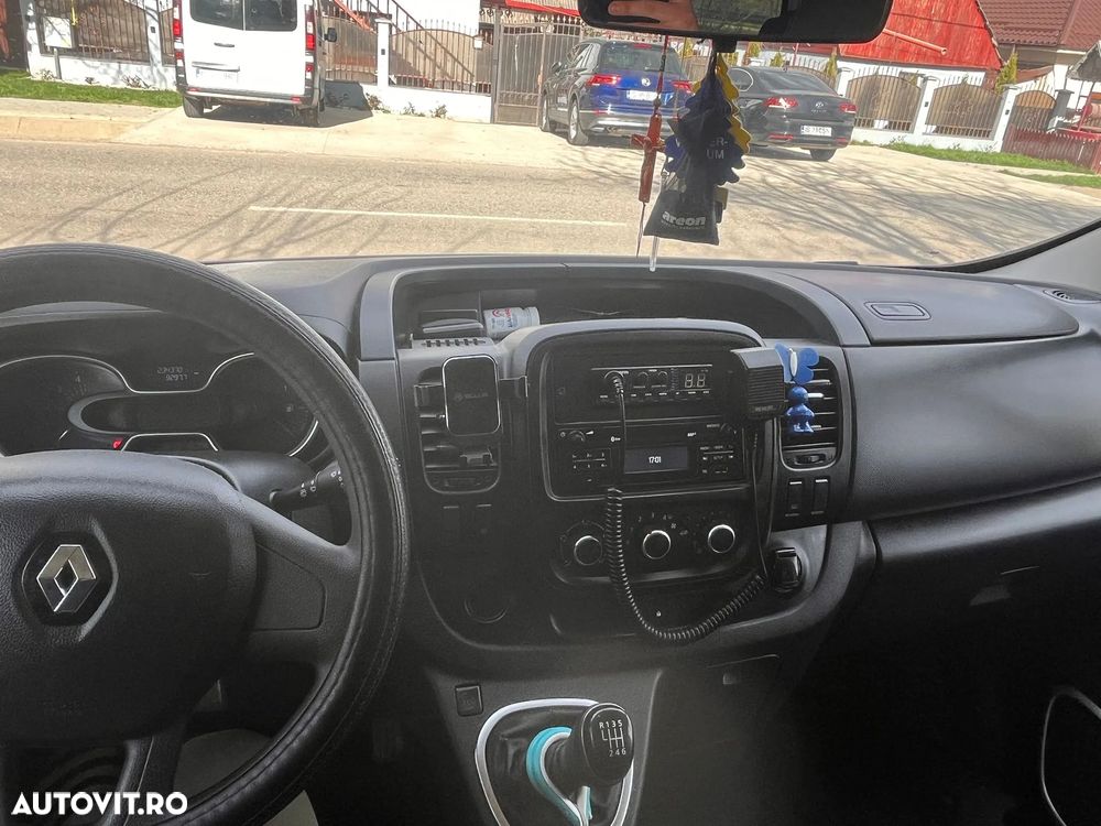 Renault Trafic - 17