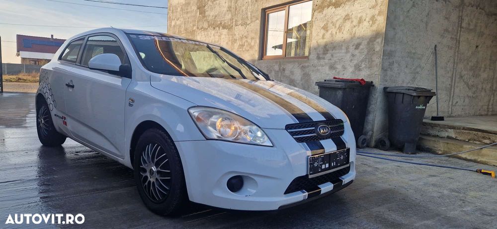 Kia Ceed 1.6 DSL EX CITY - 3