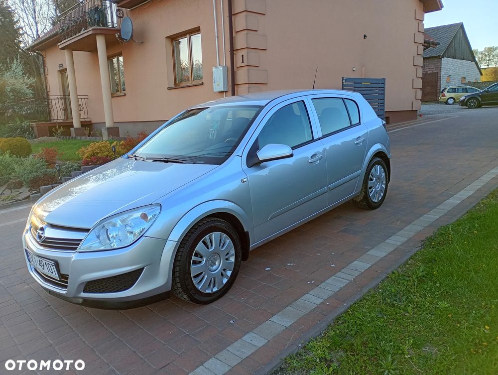Opel Astra - 2