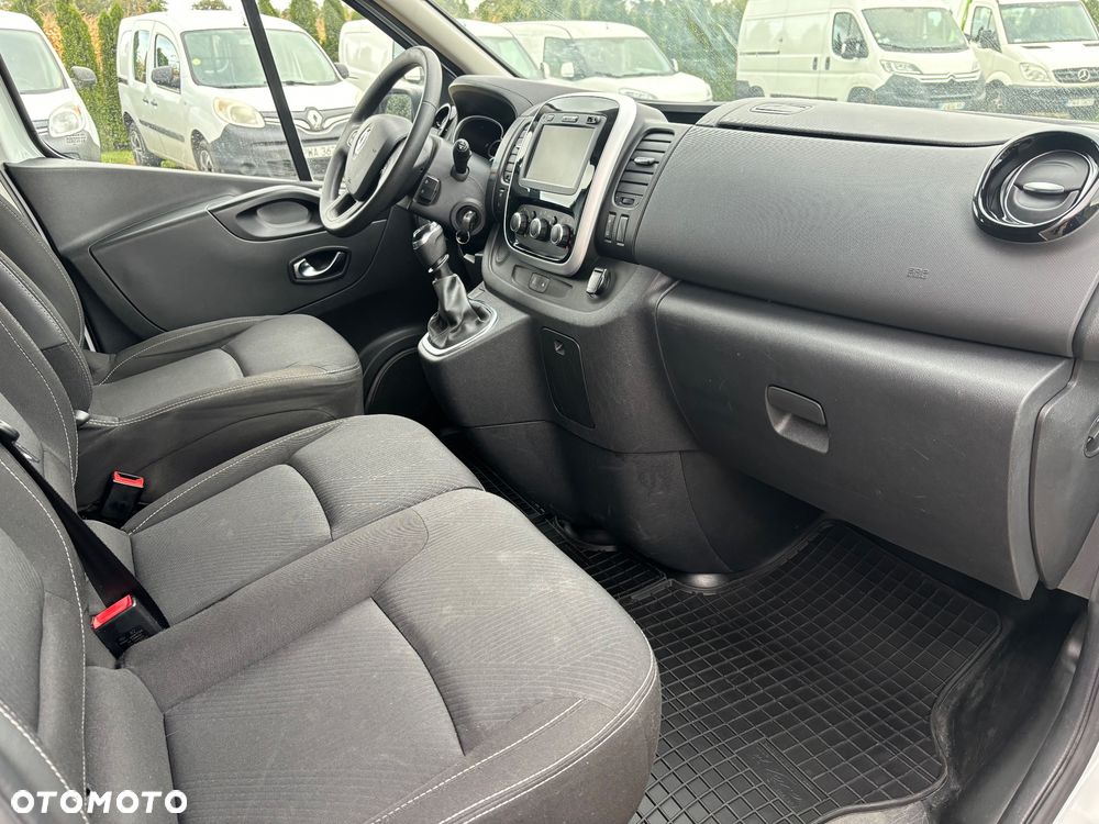 Renault Trafic - 11