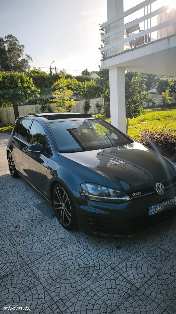 VW Golf 2.0 TDI GTD DSG - 2
