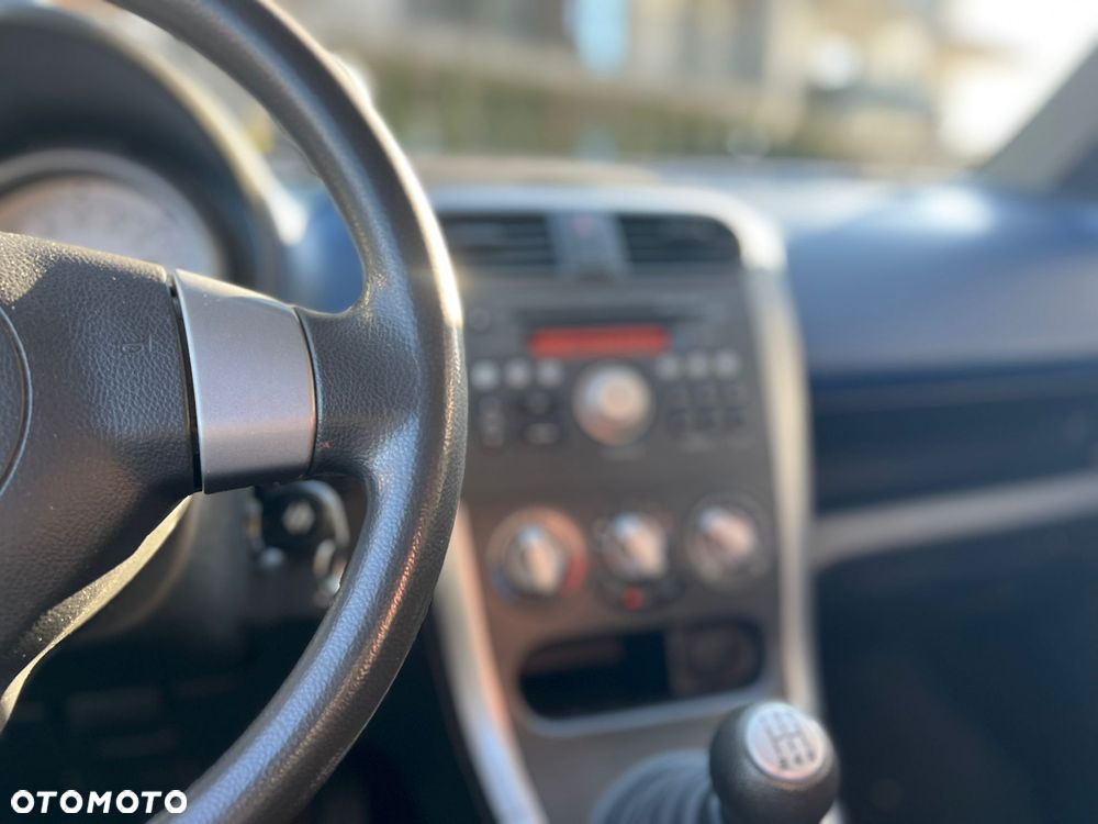 Suzuki Splash - 16