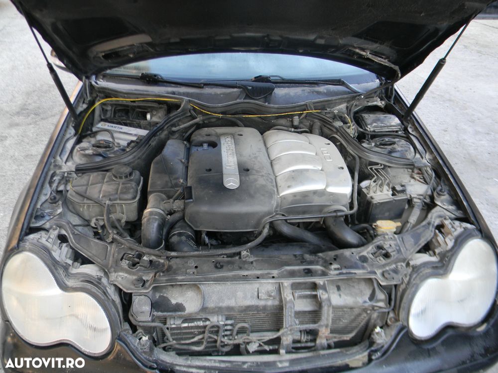 Dezmembrari  Mercedes-Benz C-CLASS (W203)  2000  > 2007 C 200 CDI (20 - 2