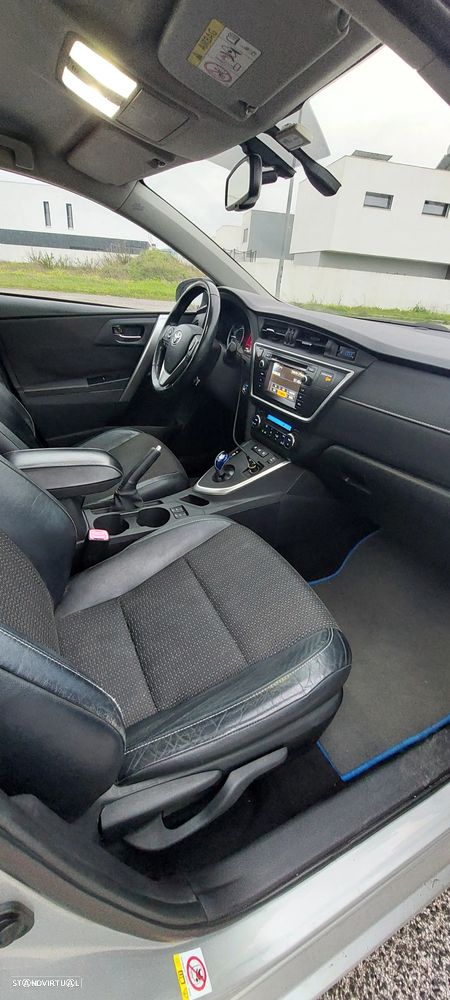 Toyota Auris Touring Sports 1.8 HSD Exclusive - 5