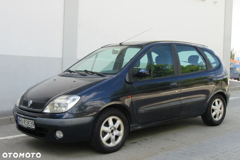 Renault Scenic - 1