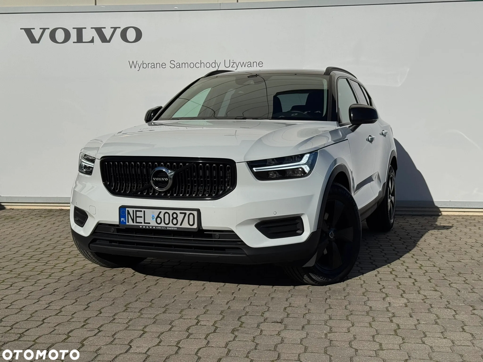 Volvo XC 40 T3 Momentum Core - 4