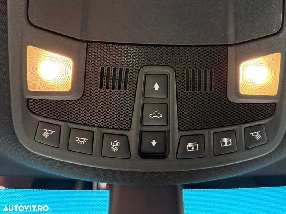 Ford Edge 2.0 Panther A8 AWD ST Line - 17