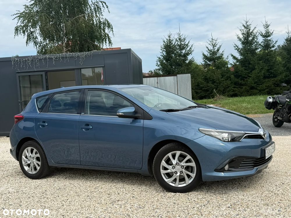 Toyota Auris 1.2 T Dynamic - 3