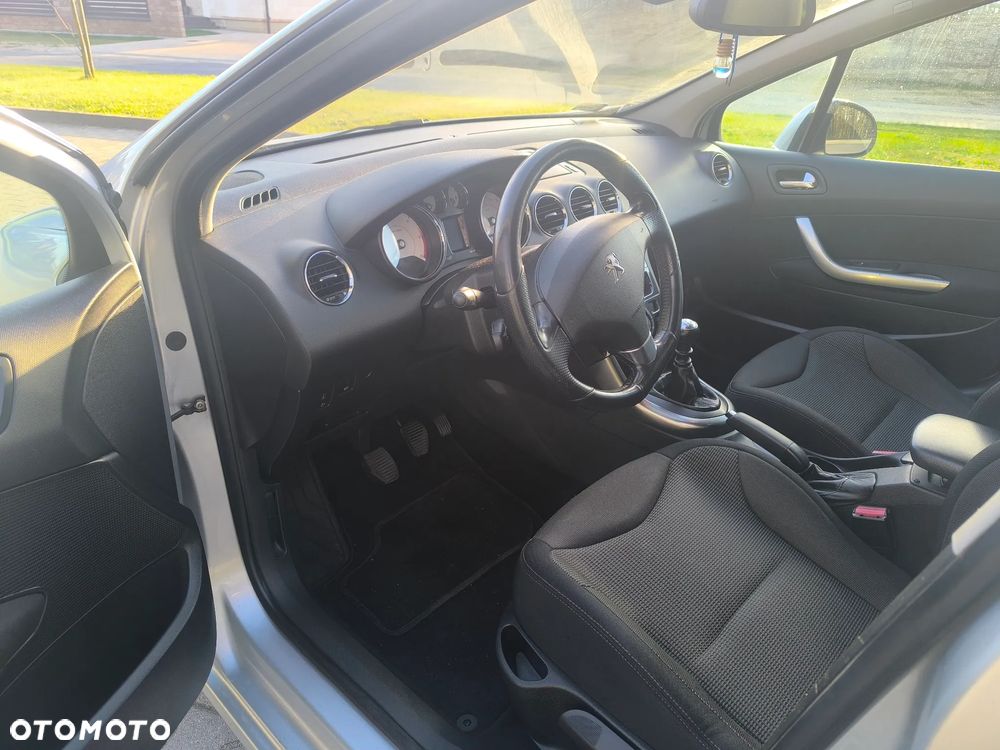 Peugeot 308 - 5