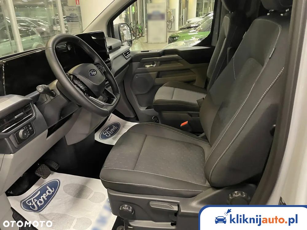 Ford Tourneo Custom 2.0 EcoBlue 320 L2 Titanium - 6