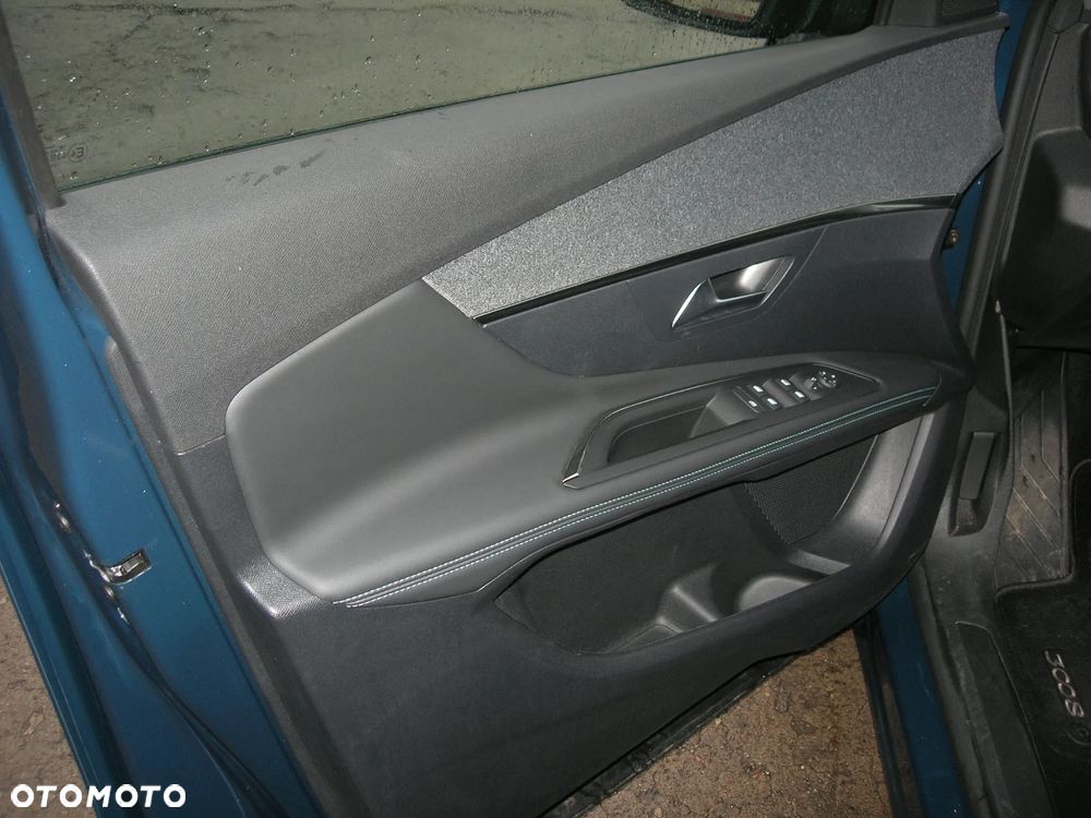 Peugeot 3008 PureTech 130 Stop & Start GPF EAT8 Allure Pack - 14