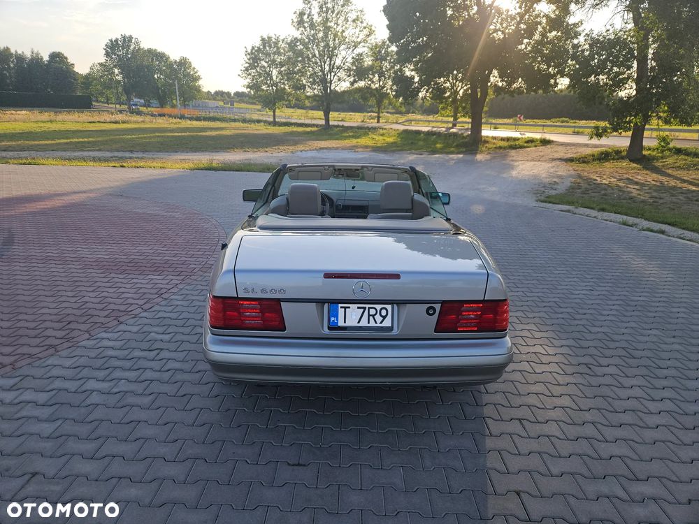 Mercedes-Benz SL 600 - 20