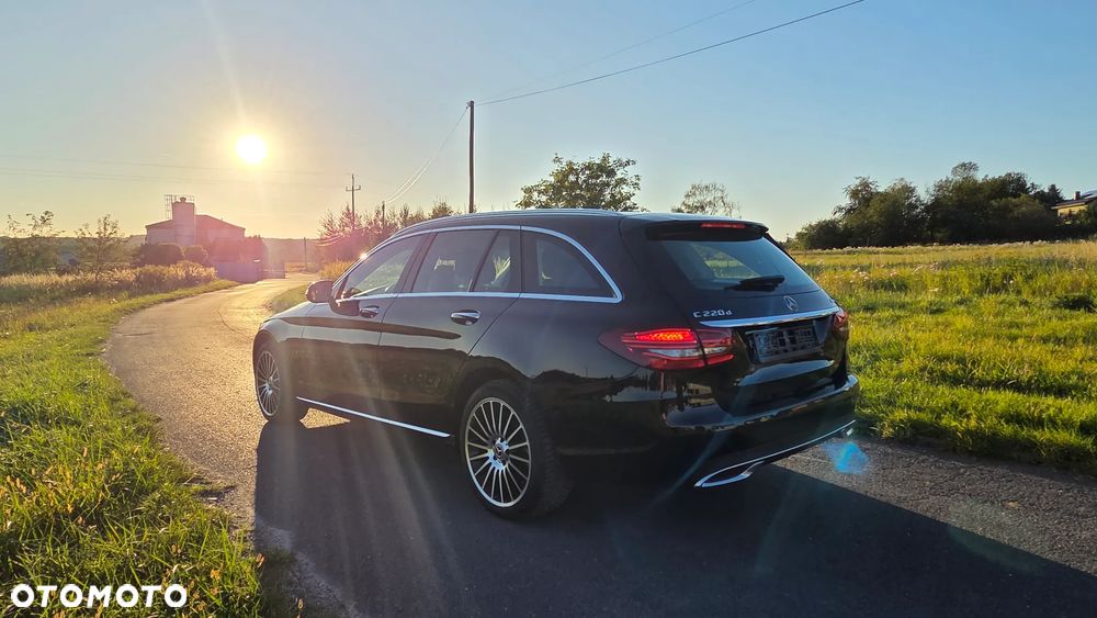 Mercedes-Benz Klasa C 220 d 4Matic 9G-TRONIC Avantgarde - 23
