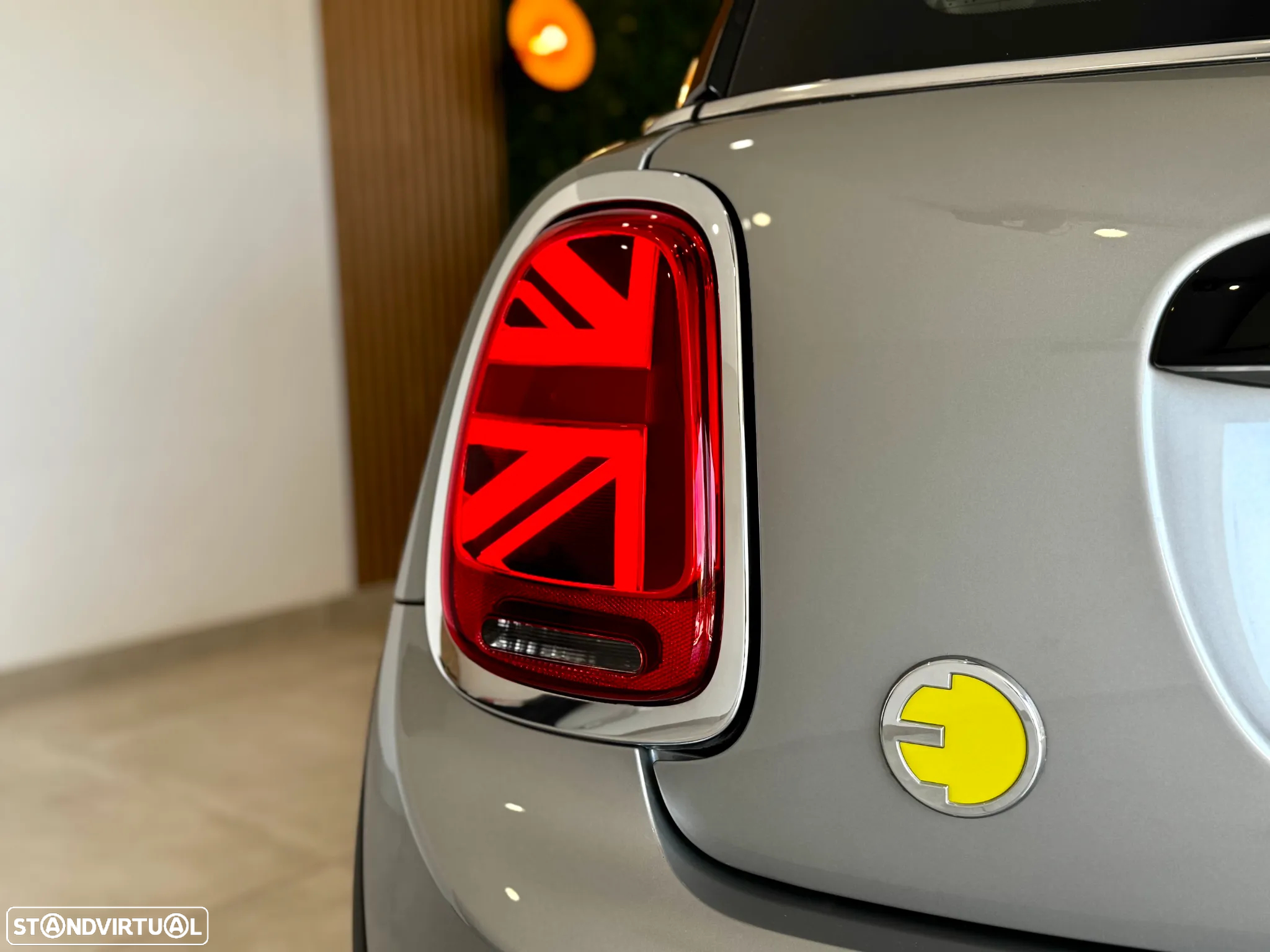 MINI 3 Portas Cooper SE Premium Extra Essential - 41