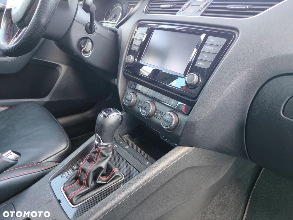 Skoda Octavia 2.0 TSI RS 230 DSG - 19