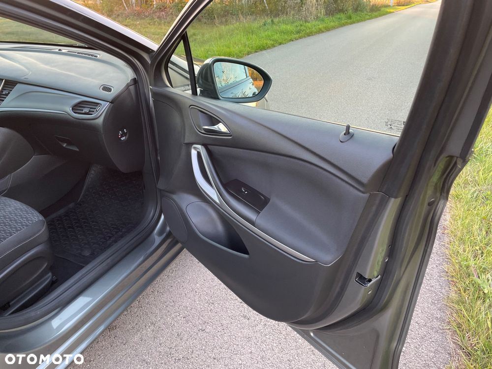 Opel Astra - 16