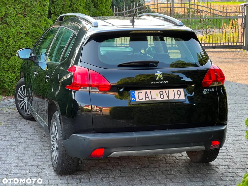 Peugeot 2008 1.6 e-HDi Allure S&S - 10
