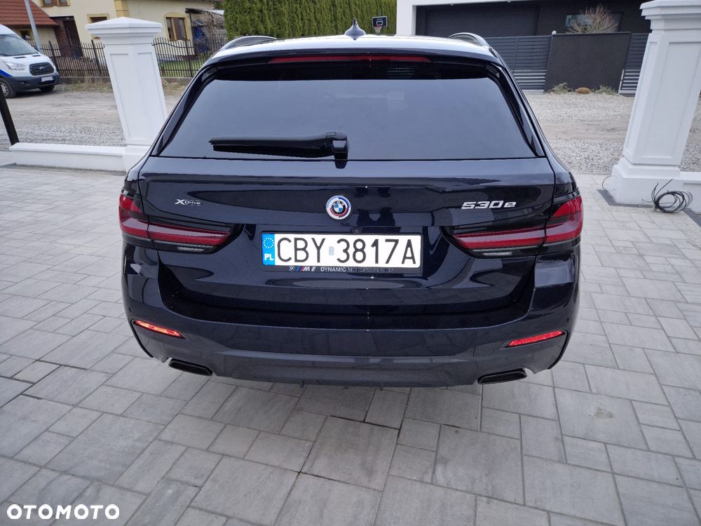 BMW Seria 5 530e xDrive - 28