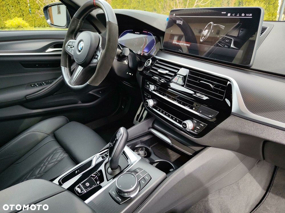 BMW Seria 5 - 26