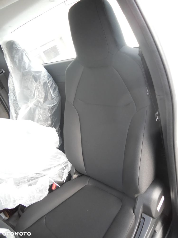 Isuzu D-Max 1.9 SC L - 27