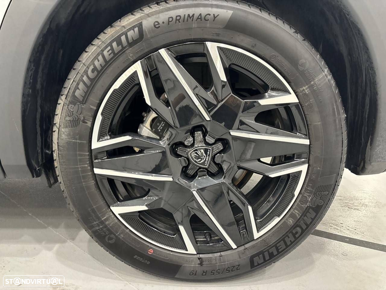 Peugeot 3008 1.2 Hybrid Allure e-DCS6 - 13