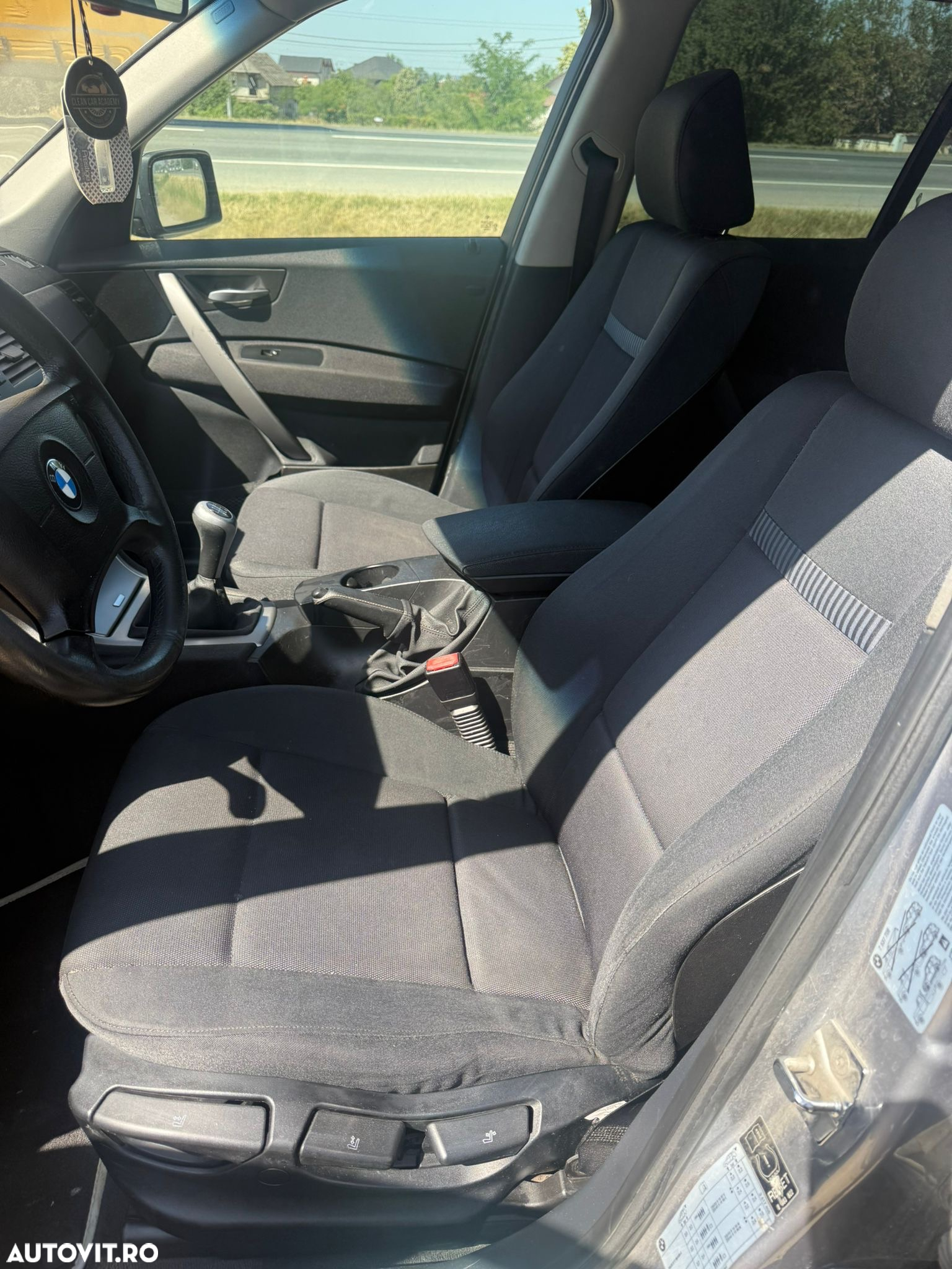 BMW X3 2.0d - 9