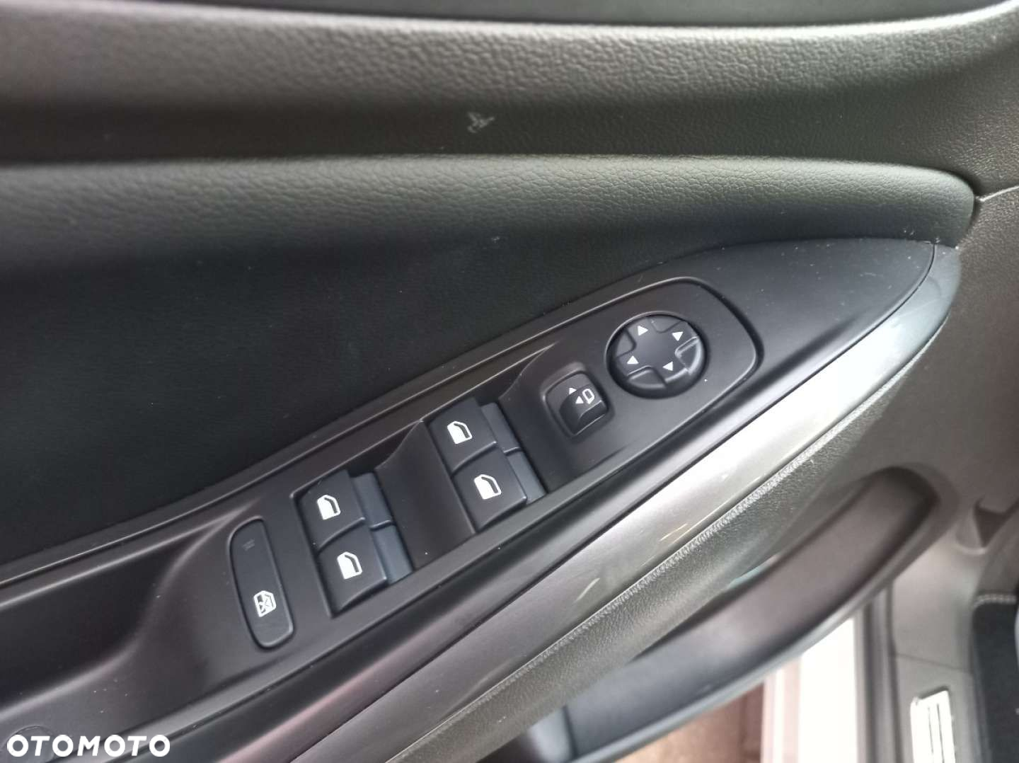 Opel Grandland X - 12